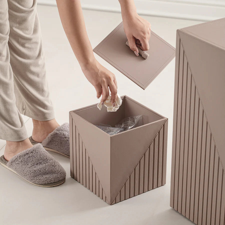 Elegant Fluted Wastebin - grahsajja