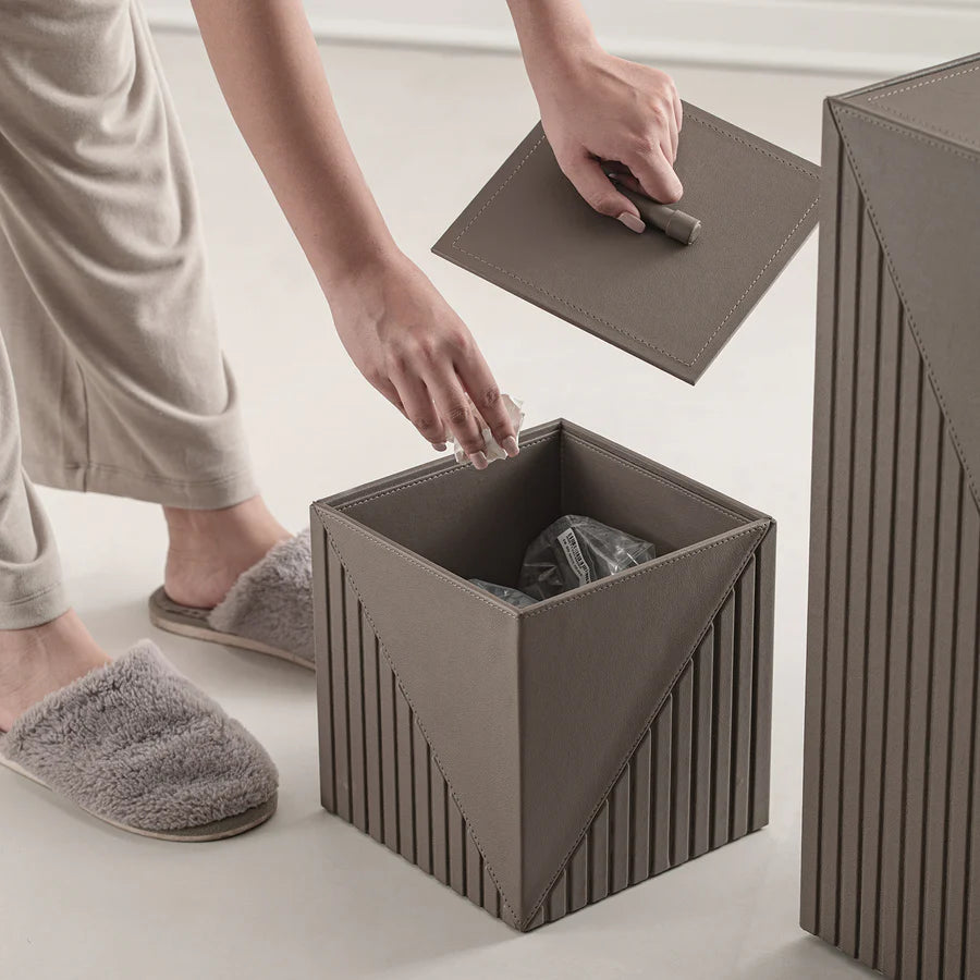 Elegant Fluted Wastebin - grahsajja