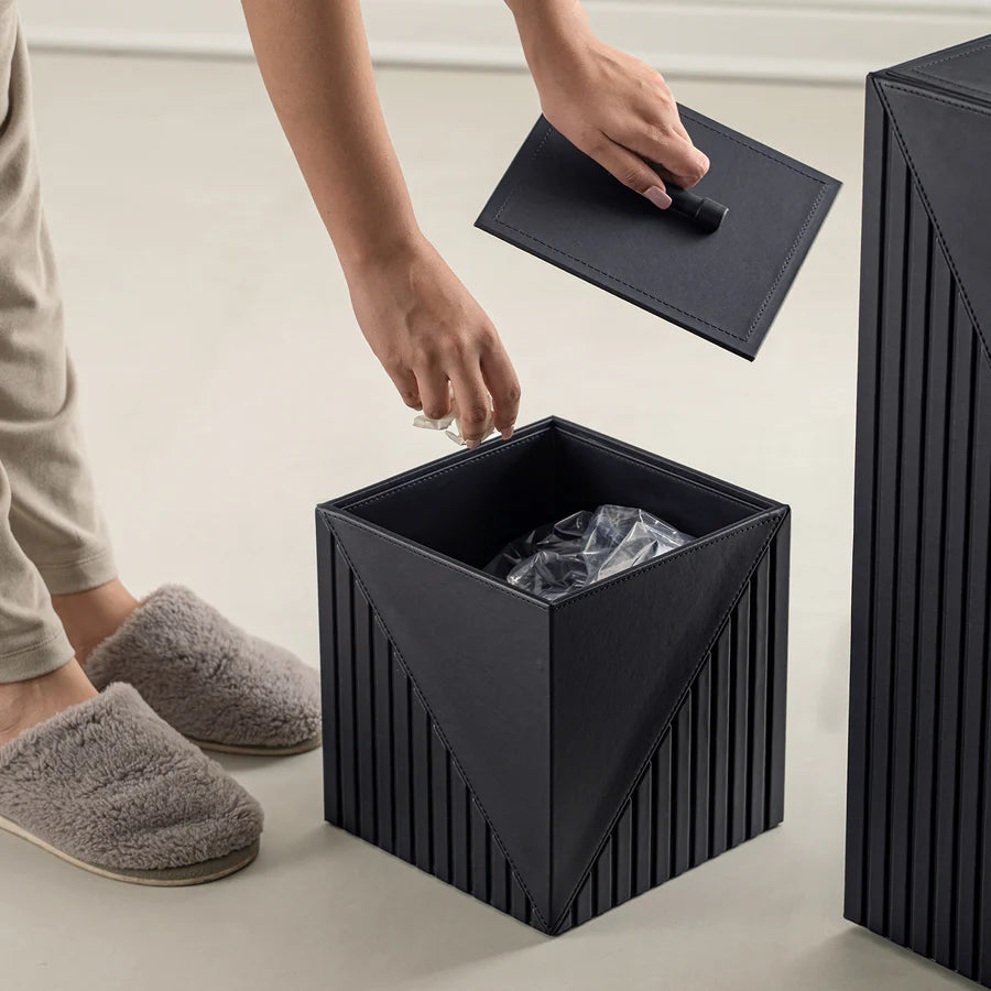 Elegant Fluted Wastebin - grahsajja
