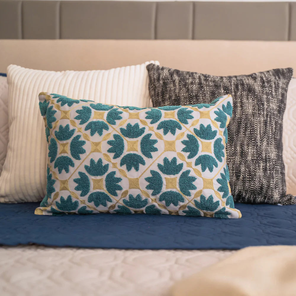 Mariana Pearl Cotton Cushion Cover (12"×18")