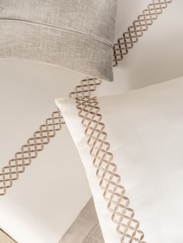 D'decor Beautiful Living Celestia Collection CHAMPAGNE SAND