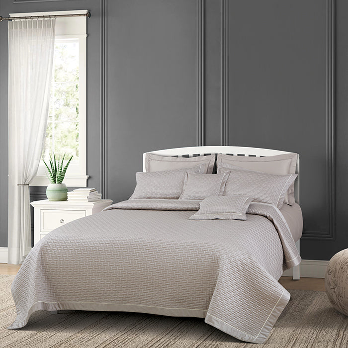 Regal Collection Premium Quilted Bedcover King Size Taupe - grahsajja