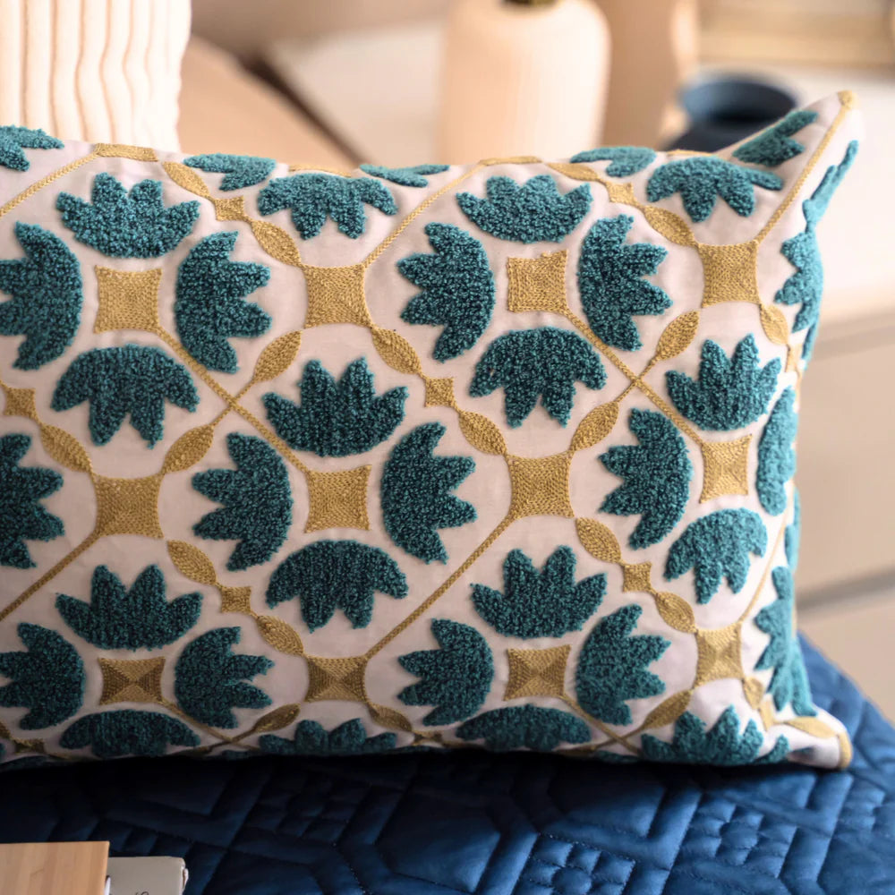 Mariana Pearl Cotton Cushion Cover (12"×18")