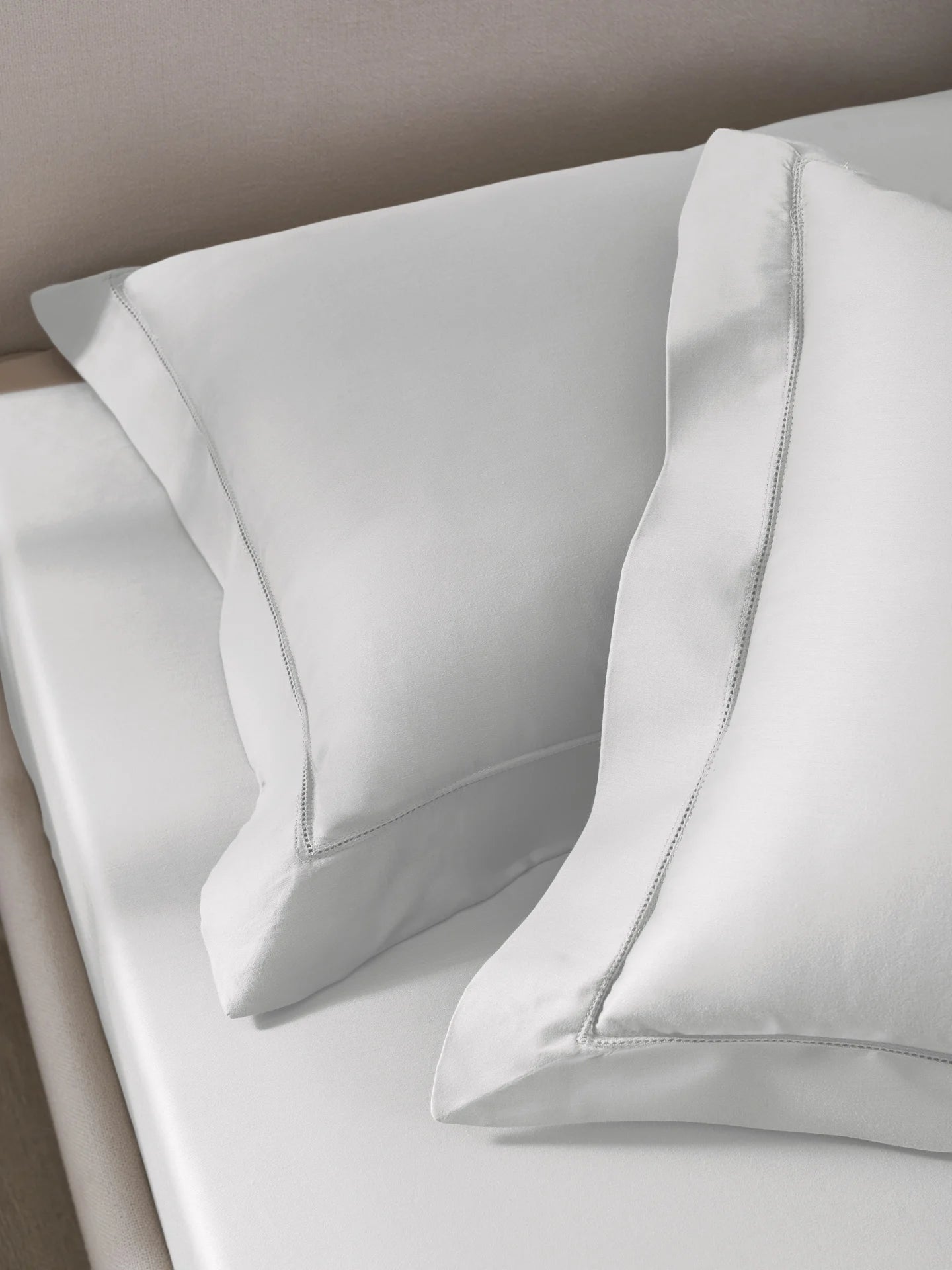 Plain Bedsheet P002 Silver By (Sansaar A D'decor Brand)