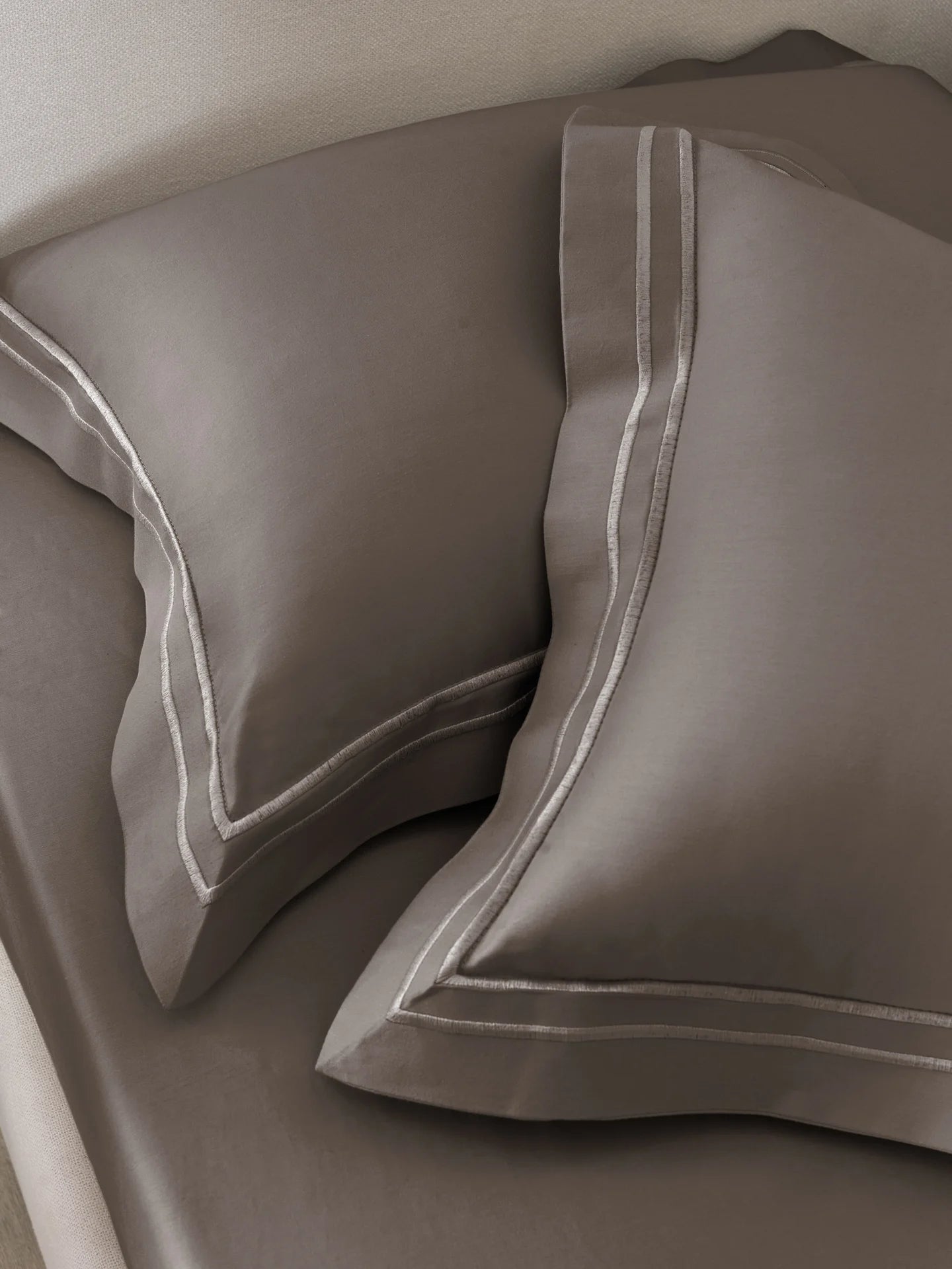 Plain Bedding Set Collection P007 Charcoal By (Sansaar A D'decor Brand)