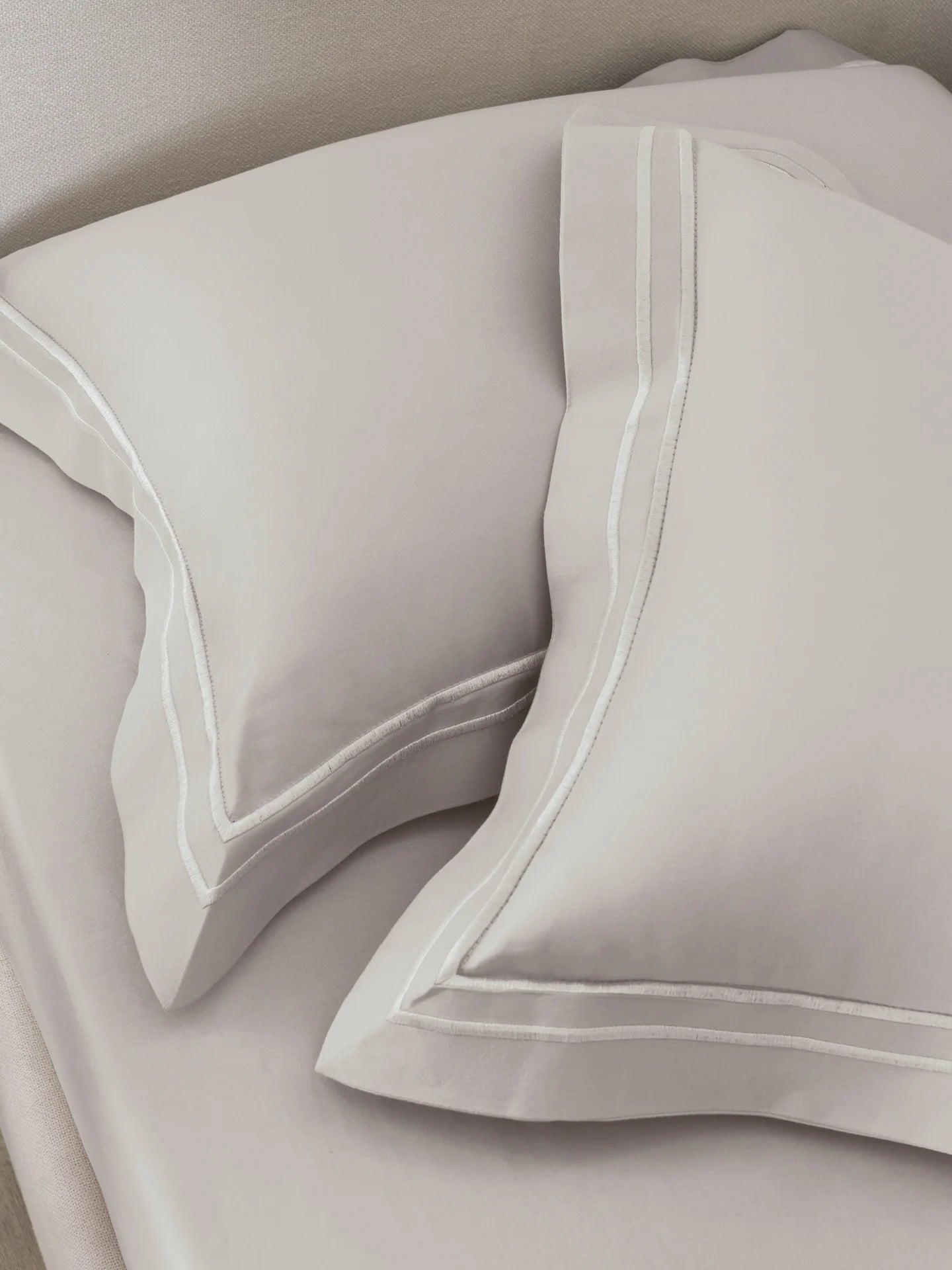 Plain Bedding Set Collection P007 Pebble By (Sansaar A D'decor Brand)
