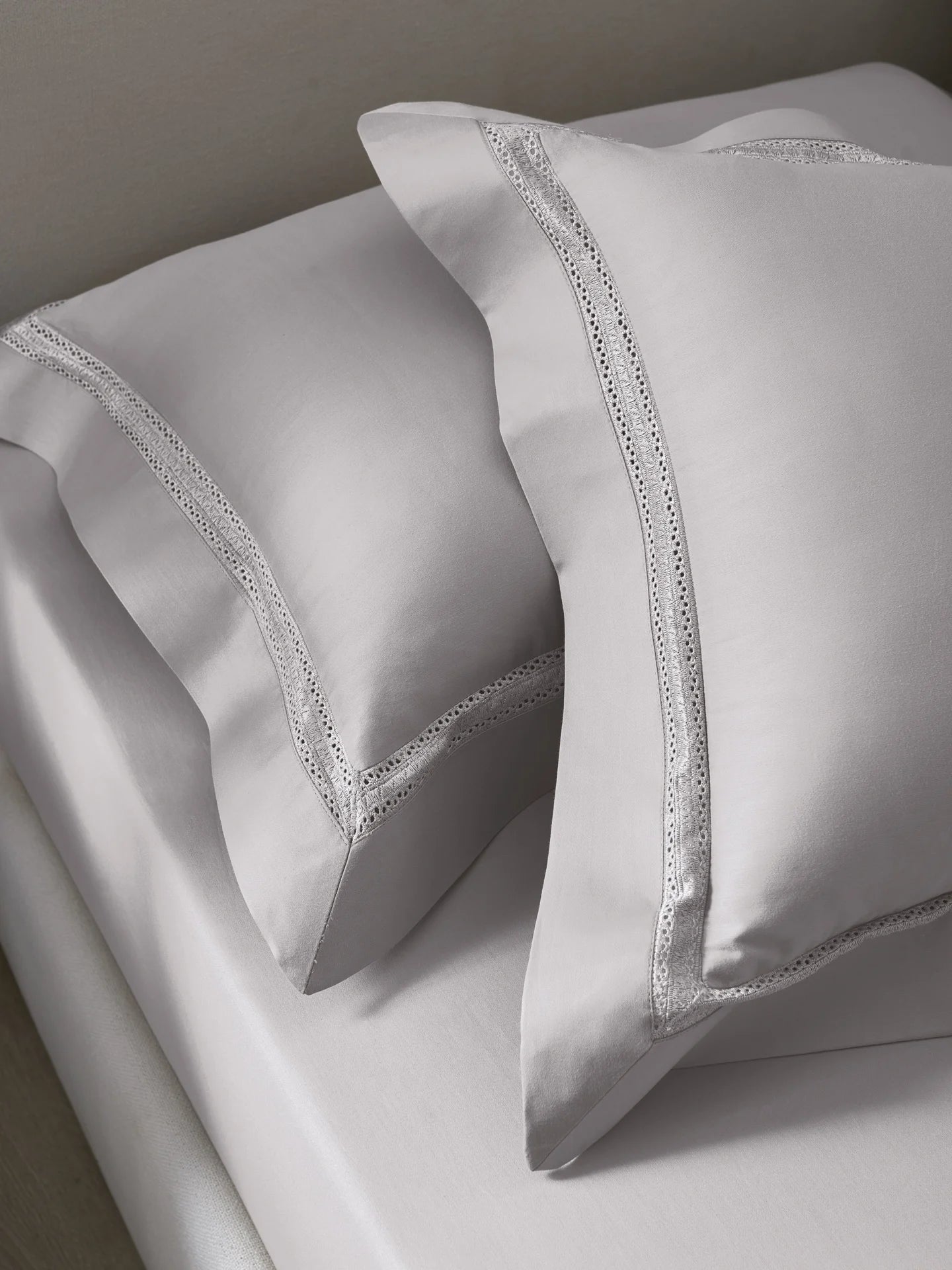 Plain Bedsheet P009 Quite Grey By (Sansaar A D'decor Brand)
