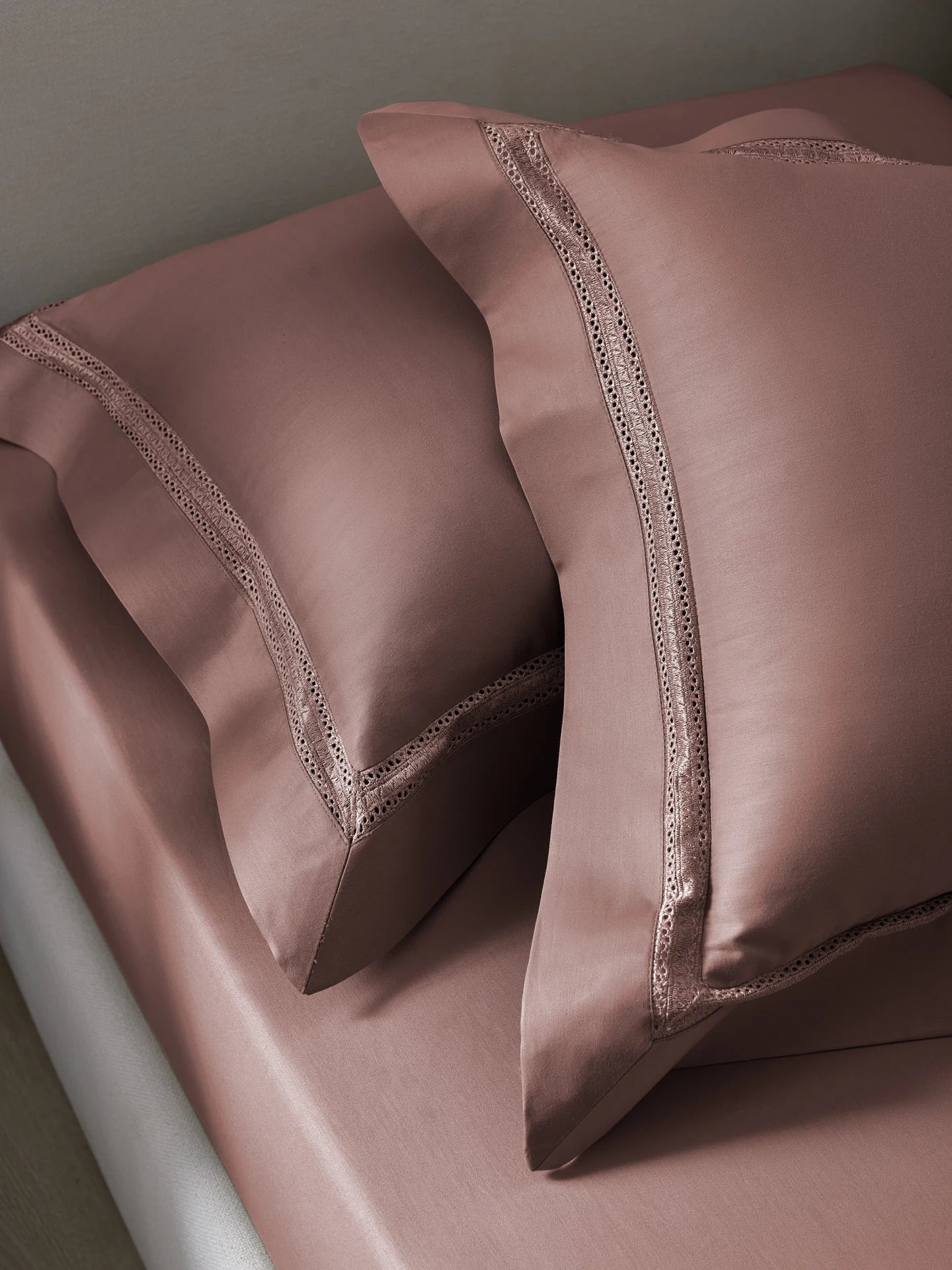 Plain Bedsheet P009 Withered Rose By (Sansaar A D'decor Brand)
