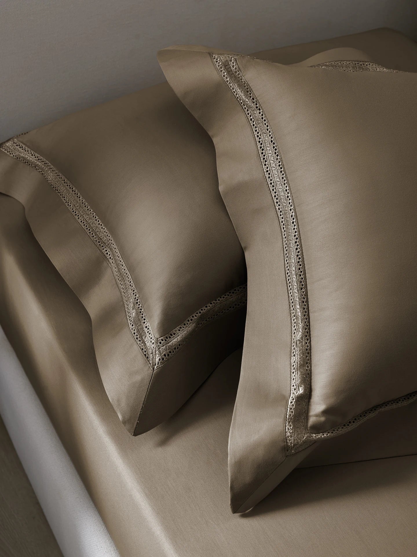 Plain Bedsheet P009 CAPPUCCINO By (Sansaar A D'decor Brand)