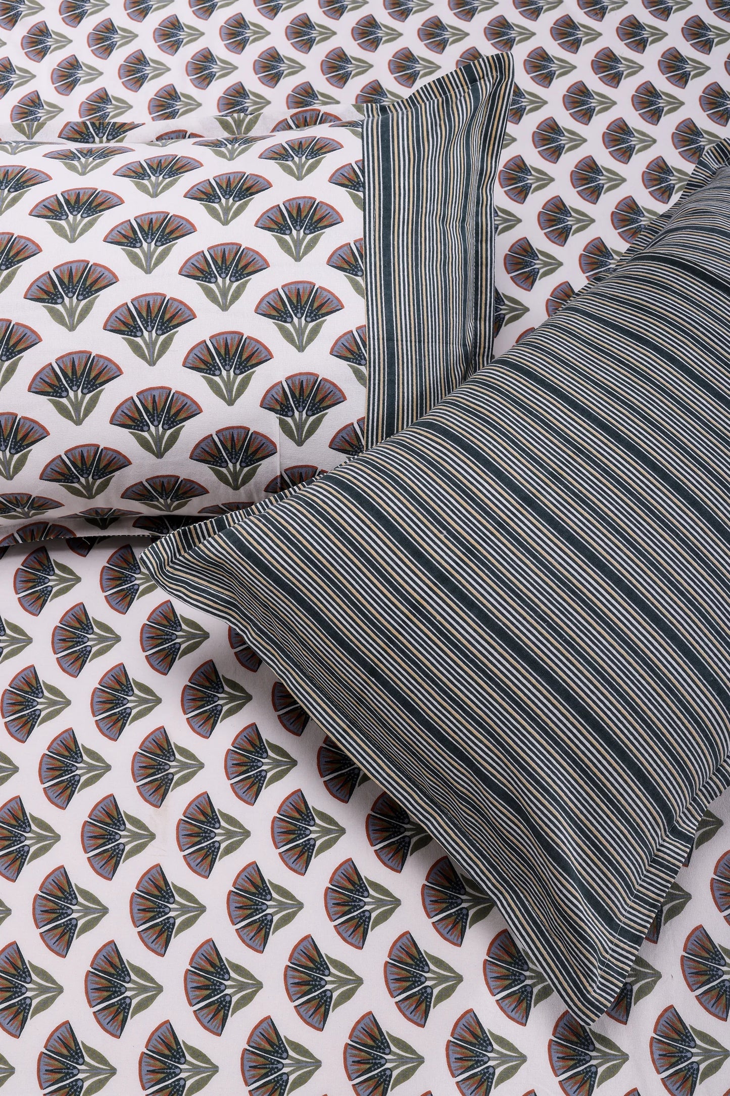 Block Printed Bedsheet Flora0102- 90 x 108inch - grahsajja