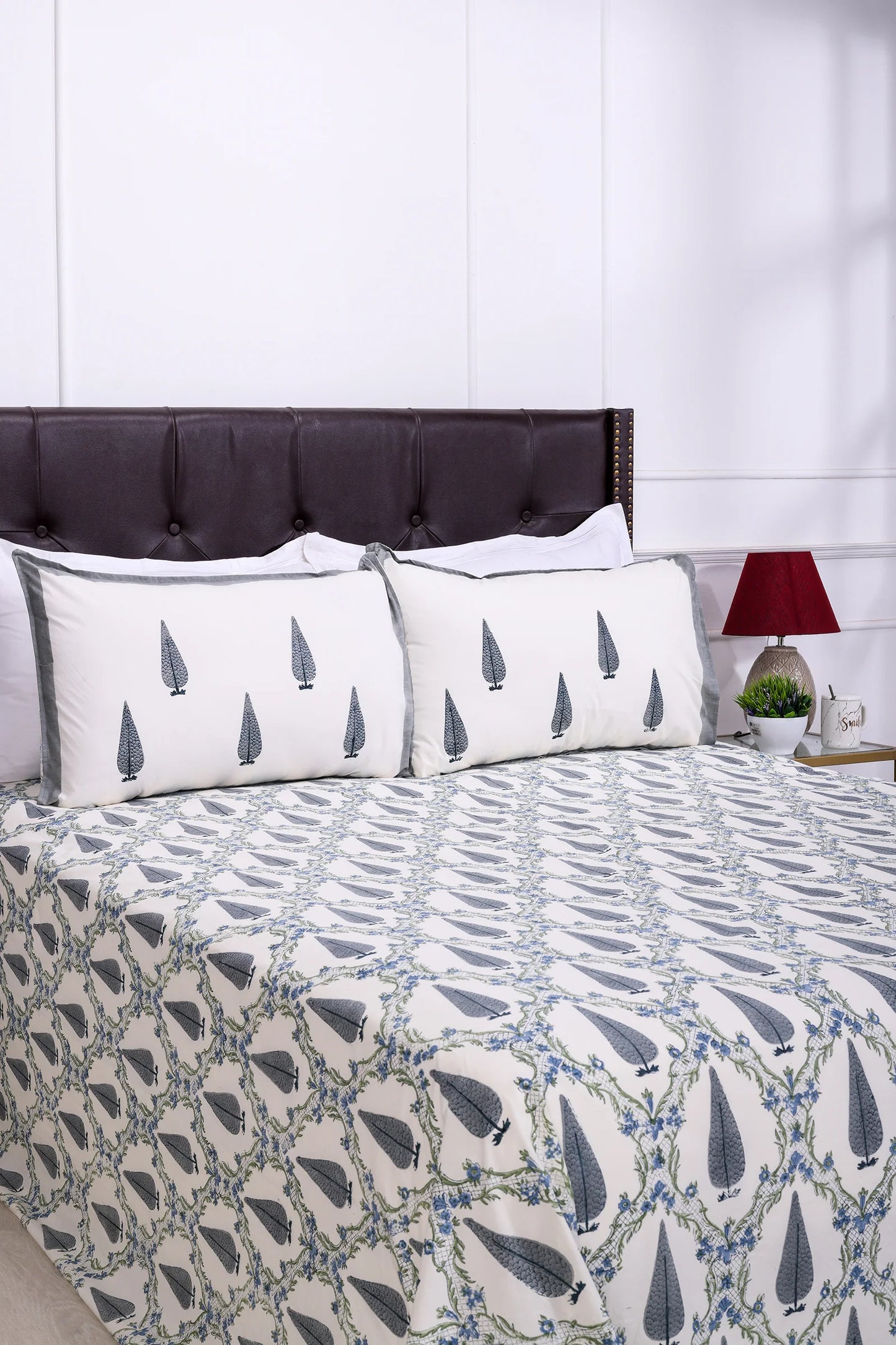 Zania Jaal Cream Cotton Percale Bedsheet -108 x 108inch - grahsajja