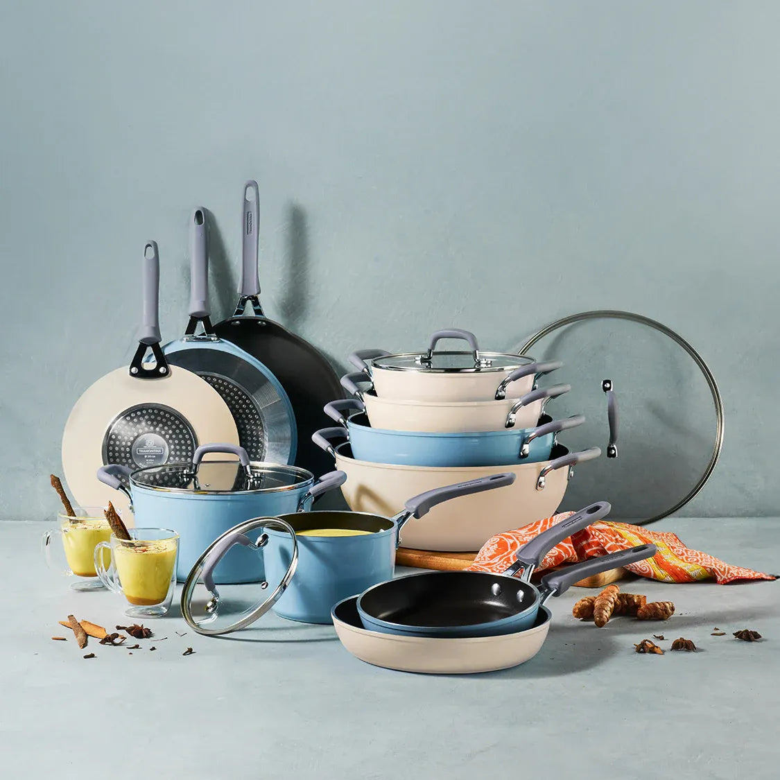 Velo Forged Casserole 24 cm - Sea