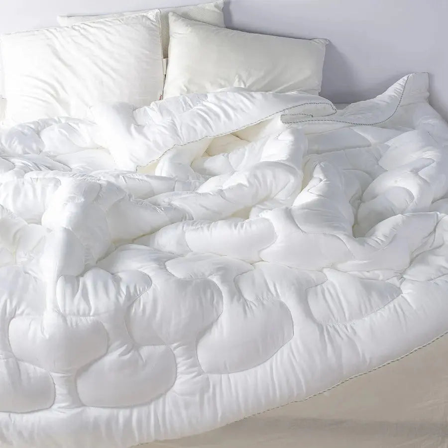 LIGHTWEIGHT EXTREME WINTER QUILT/COMFORTER MADE FROM EXTRACTS OF NATURAL WOOD - TENCEL‚Ñ¢ - TENCEL QUILT( CERTIFIED BY A SWISS LABORATORY) Regular price - grahsajja