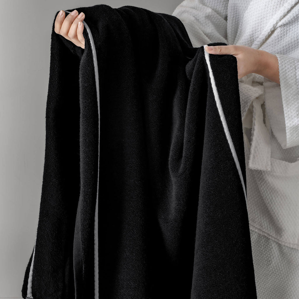 Spread Spain Limited Edition Towel | Black