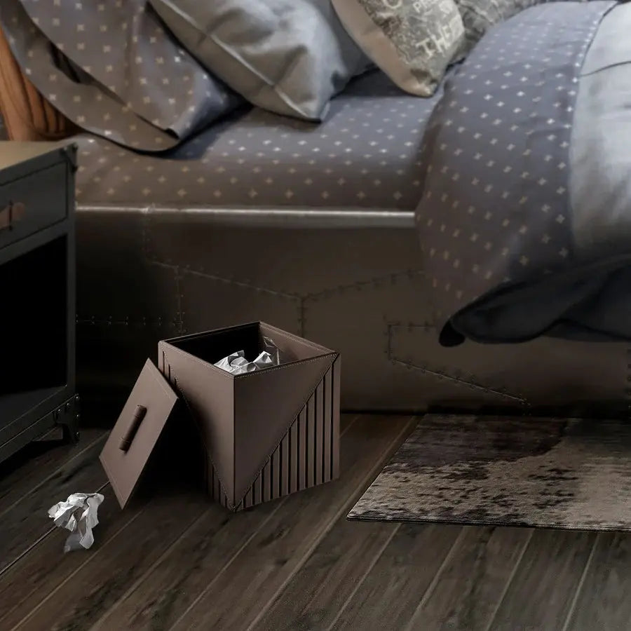 Elegant Fluted Wastebin - grahsajja