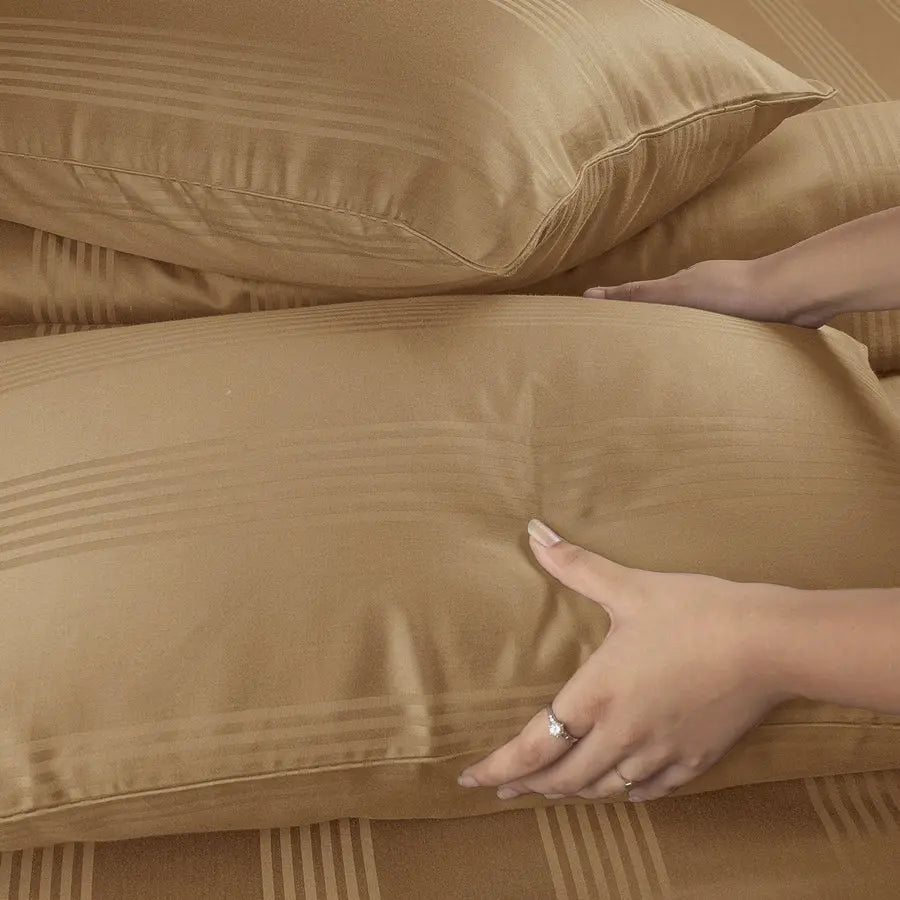 Spread Spain 450 TC Premium Cotton Barcode Bedding Caramel - grahsajja