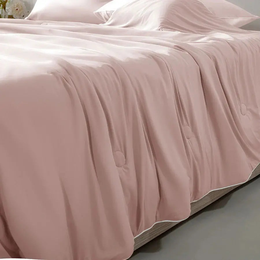Sleepology Temprature control Quilt | Rose SPREAD HOME PROD PVT LTD.