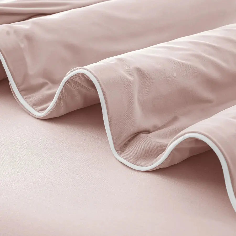 Sleepology Temprature control Quilt | Rose SPREAD HOME PROD PVT LTD.