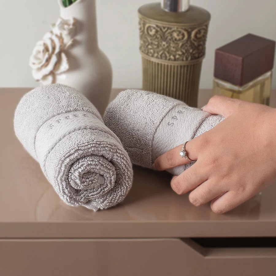 Spread Spain Resort - King of Towel Face Towel 2pc Set 33cm X 33cm - grahsajja