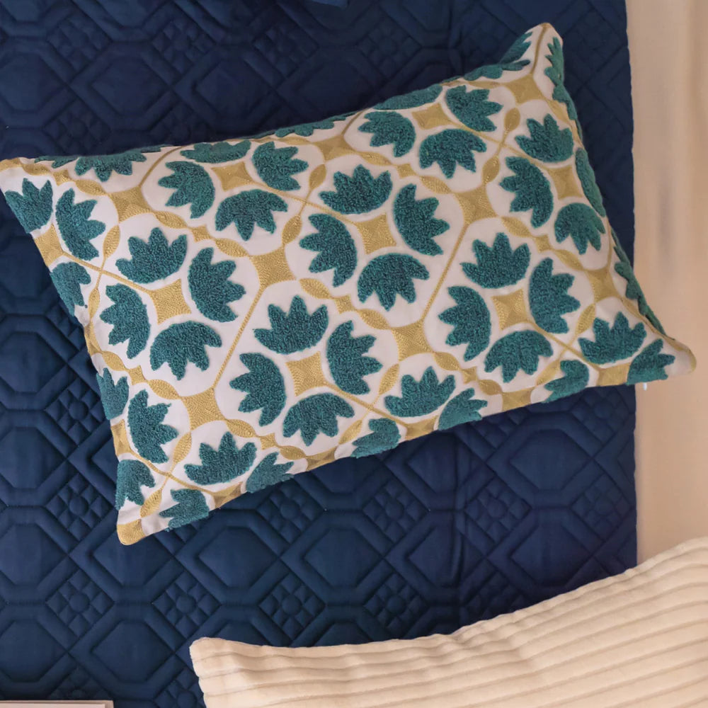 Mariana Pearl Cotton Cushion Cover (12"×18")