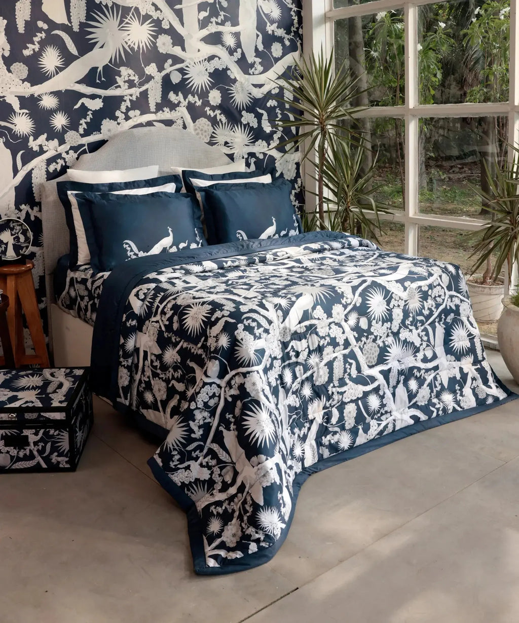 Shivan & Narresh for myTrident King Bedsheet with 4 pillow covers, 400TC, IZU JUNO Trident