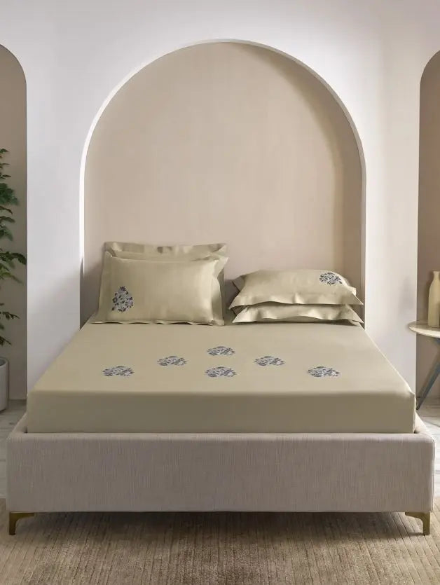 EB236 | EMBROIDED BEDSHEETD'decor Bedsheet Super King Size - grahsajja