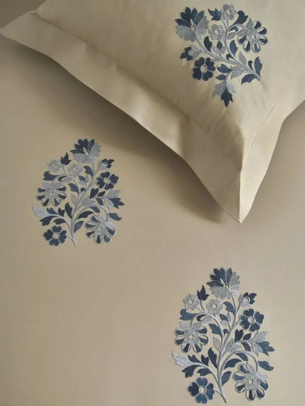 EB236 | EMBROIDED BEDSHEETD'decor Bedsheet Super King Size - grahsajja