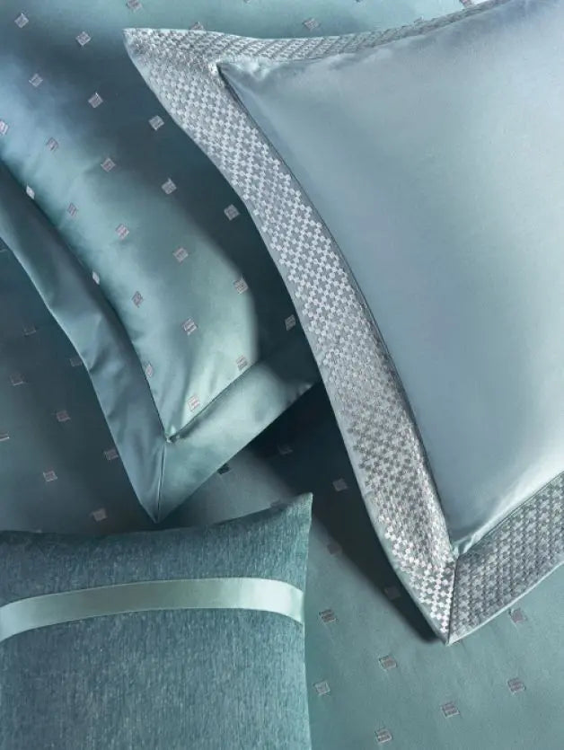 Ddecor Live Beautiful Luxor Collection Bedding Gift 7pcsSet Sanders Sky D'Decor