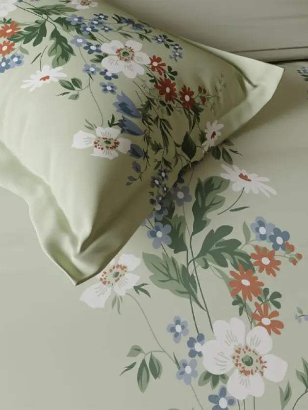Ddecor Live Beautiful Vega Collection Bedsheet with 2 Pc pillow Covers| Florix Green D'Decor