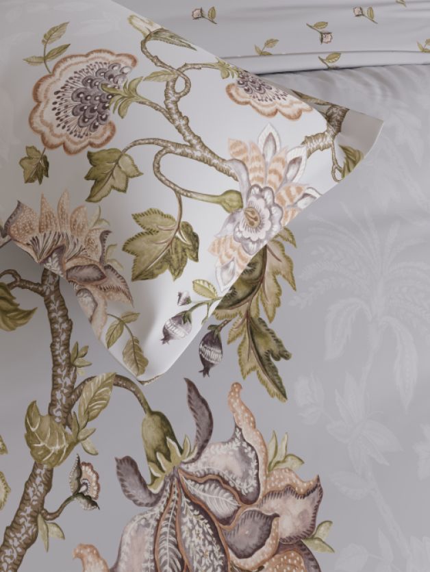 Floravine Nimbus Cloud | D'Decor Maxima Collection