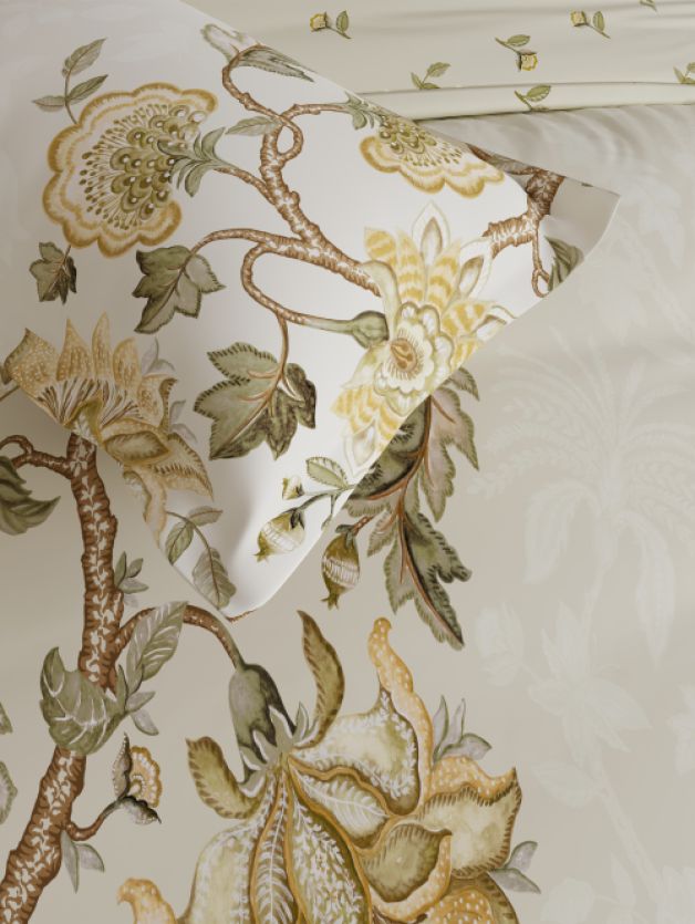 Floravine Vanilla Ice | D'Decor Maxima Collection