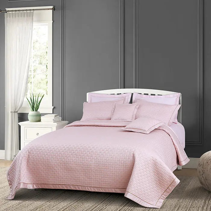 Regal Collection Premium Quilted Bedcover King Size Pink - grahsajja