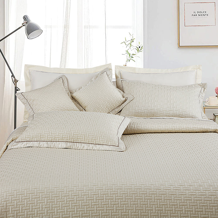 Regal Collection Premium Quilted Bedcover King Size Cream - grahsajja