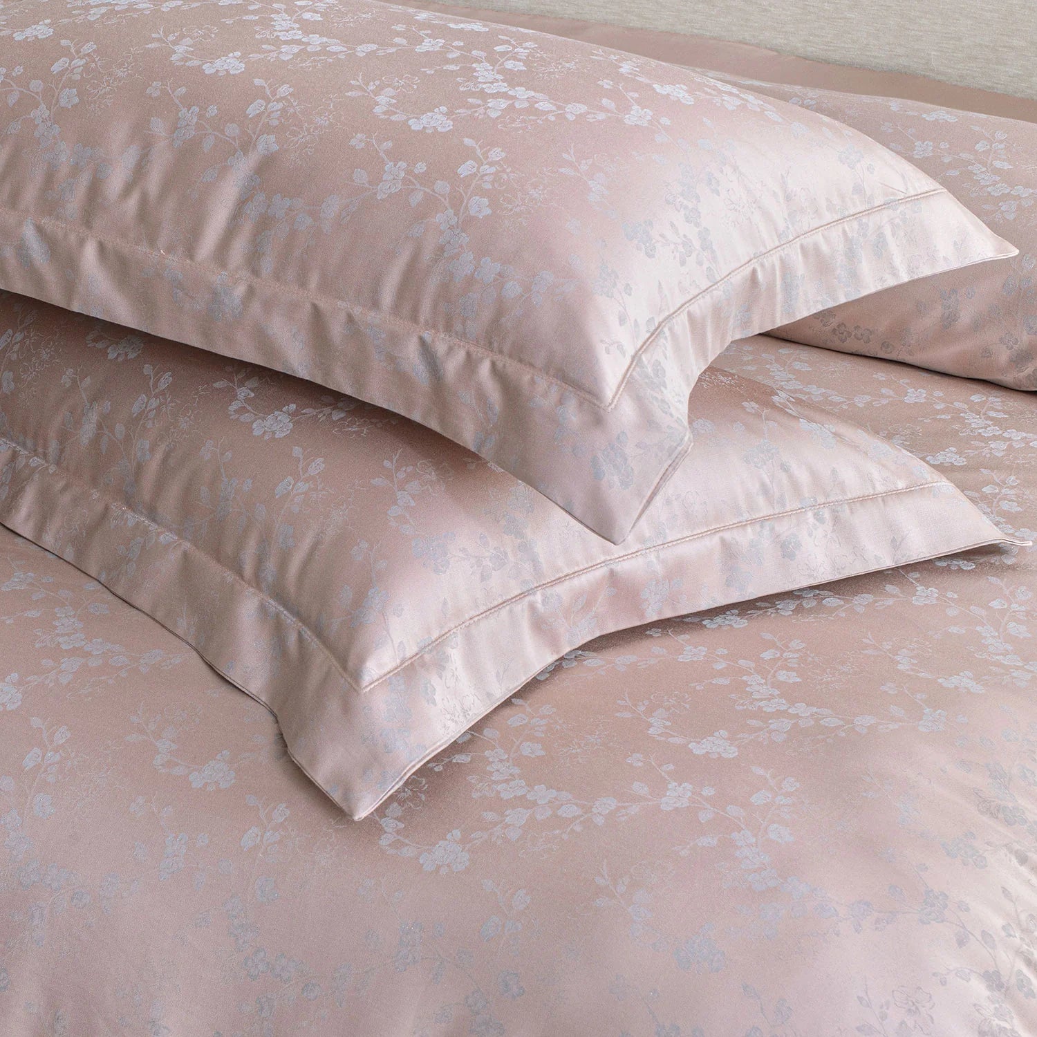 700 TC ITALIAN COUTURE ROYALE BEDDING SET (BLOSSOM)