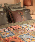 Shivan & Narresh for myTrident King Bedsheet with 4 pillow covers, 400TC, HUTUTI Trident