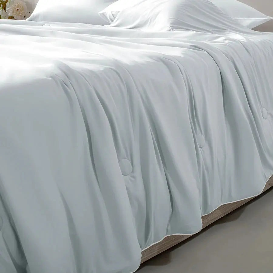 Sleepology Temprature control Quilt | Cloud SPREAD HOME PROD PVT LTD.