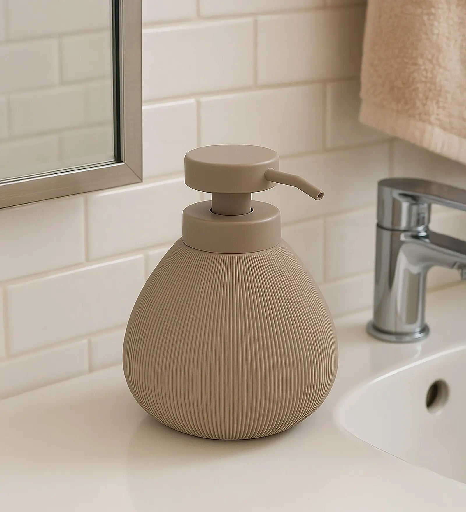 Caddy Polyresin Soap Dispenser Brown OBSESSIONS