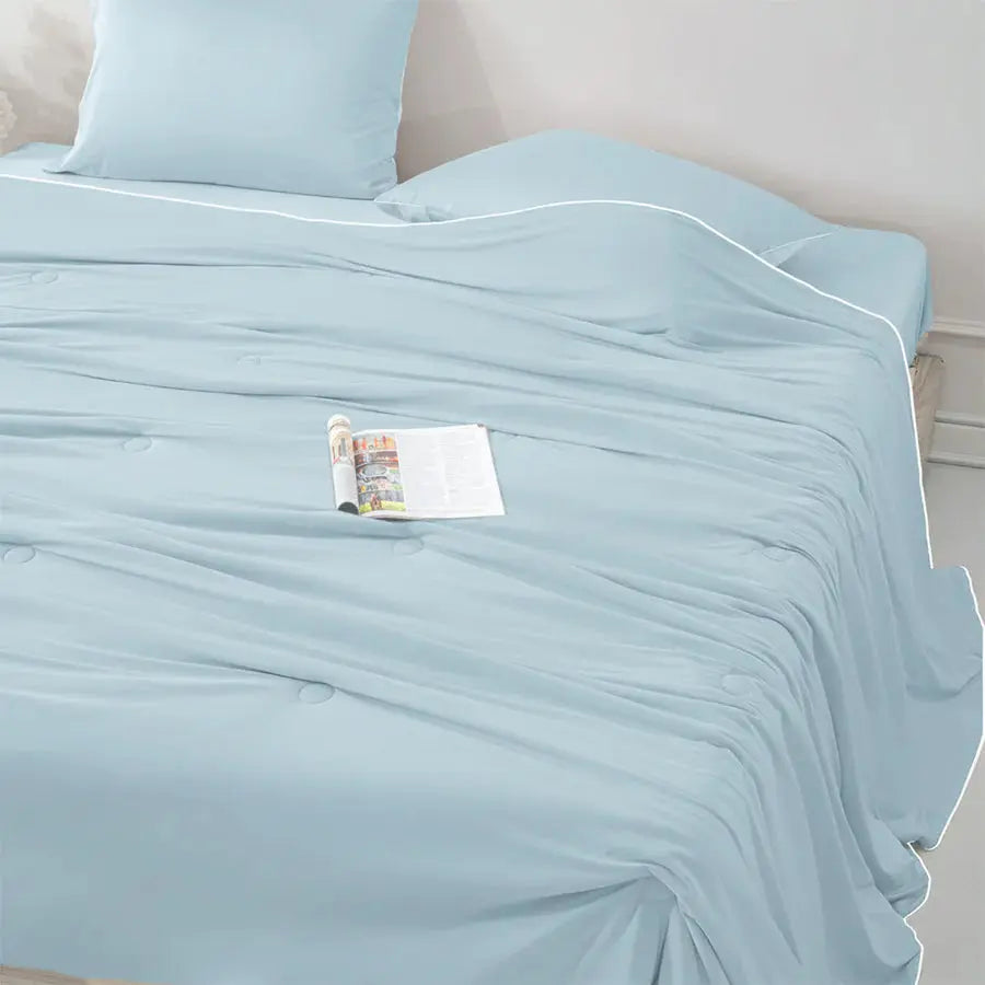 Sleepology Temprature control Quilt | Sky Blue SPREAD HOME PROD PVT LTD.