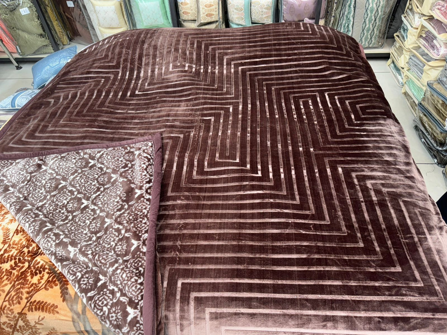 Marbella Mink Blanket Choco - grahsajja