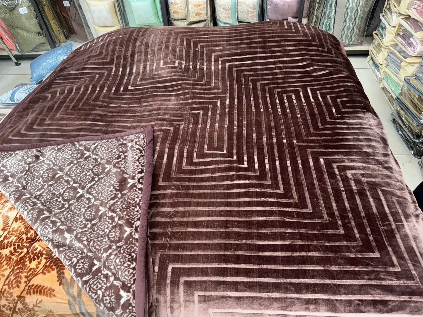 Marbella Mink Blanket Choco - grahsajja