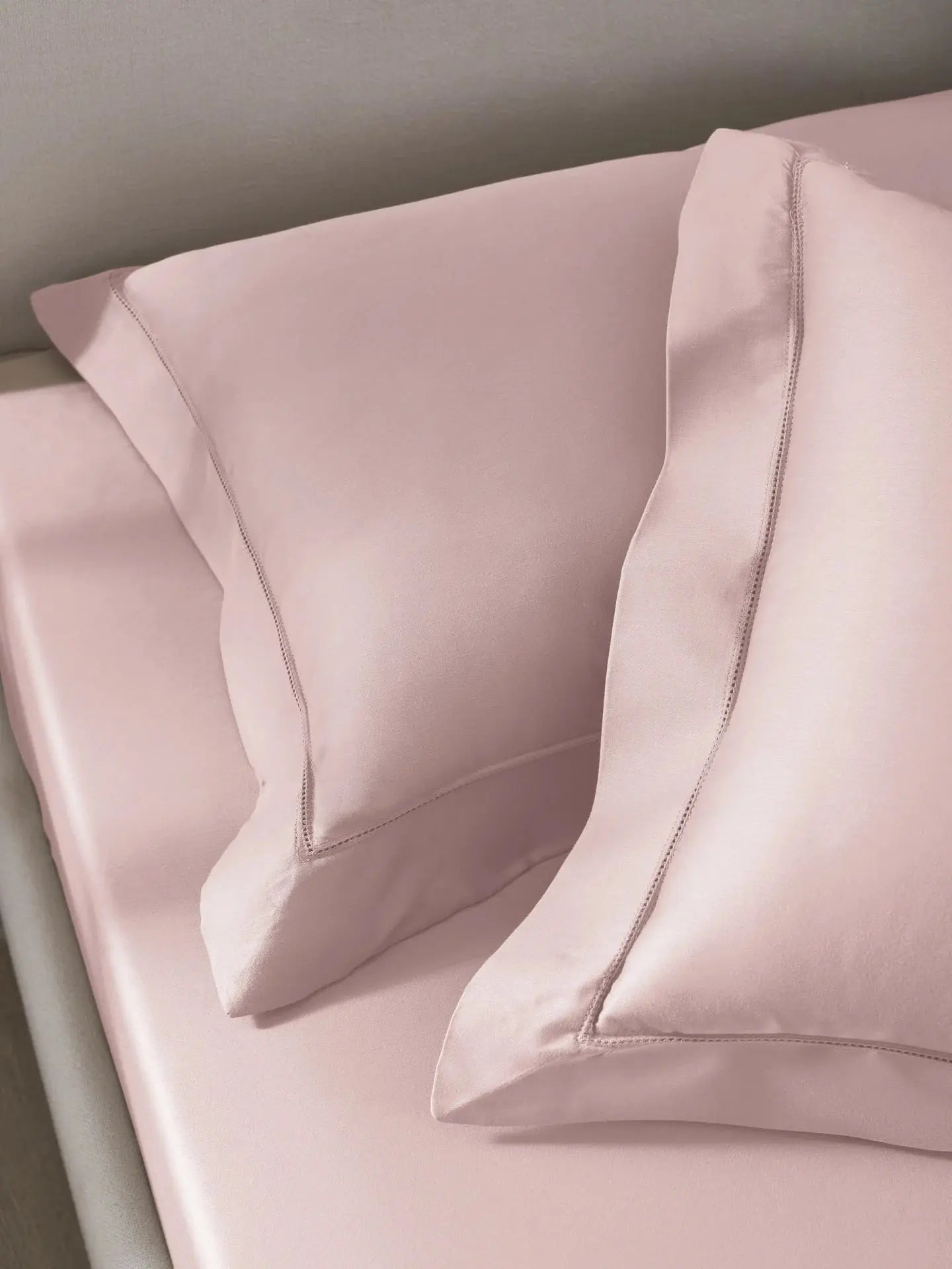 Plain Bedsheet P002 Orchid By (Sansaar A D'decor Brand) Sansaar A D'decor Brand