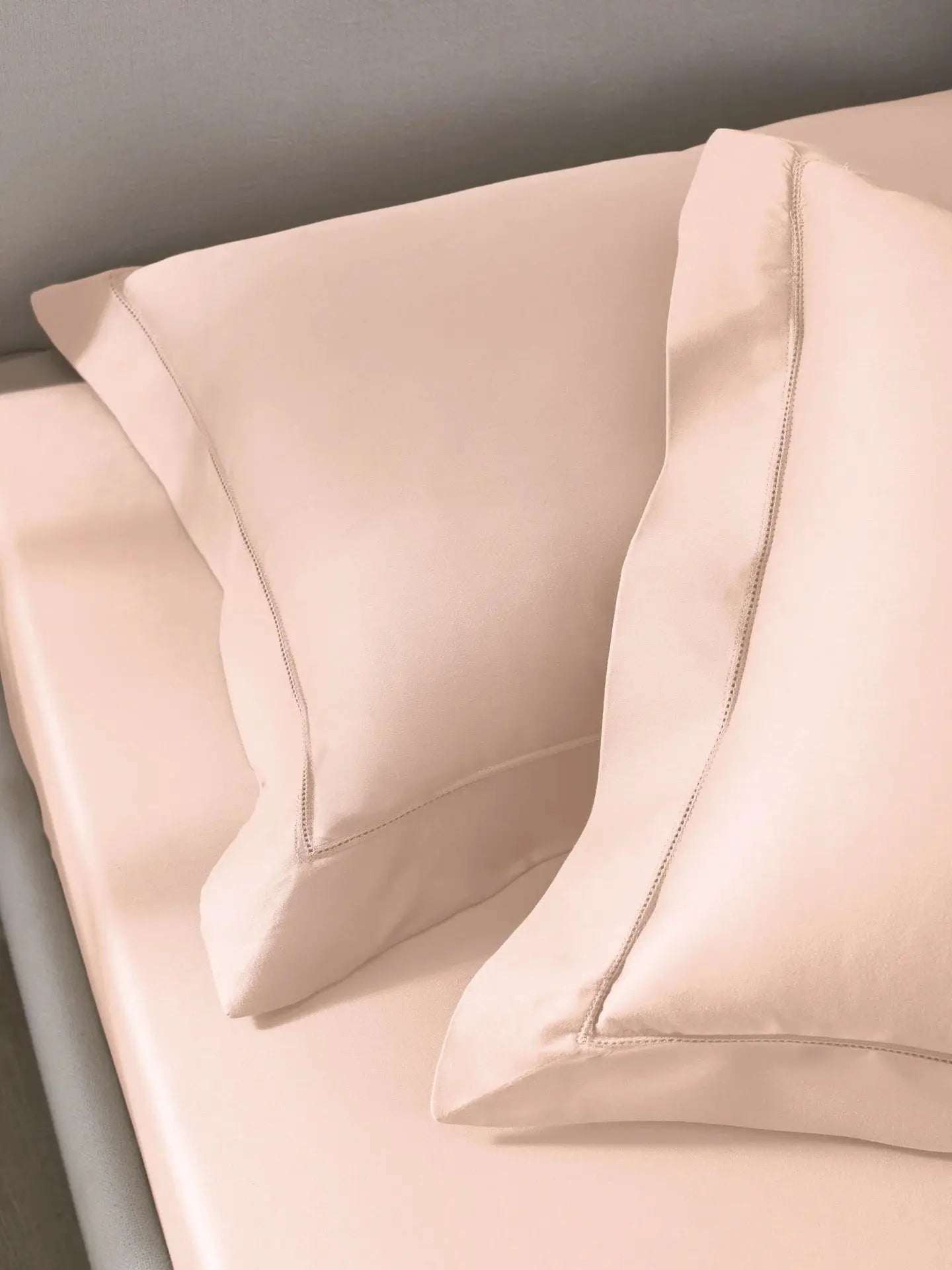 Plain Bedsheet P002 Peach By (Sansaar A D'decor Brand) Sansaar A D'decor Brand