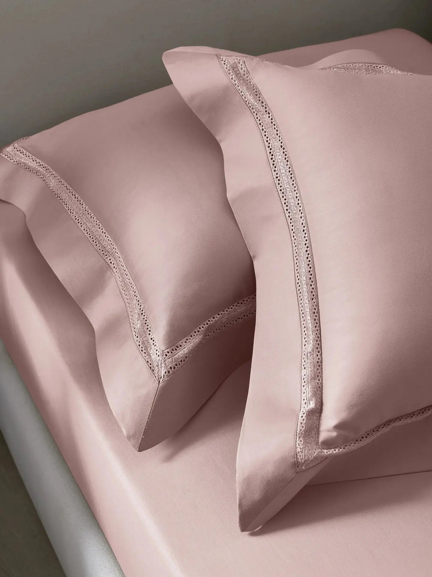 Plain Bedsheet P009 Orchid By (Sansaar A D'decor Brand) Sansaar A D'decor Brand