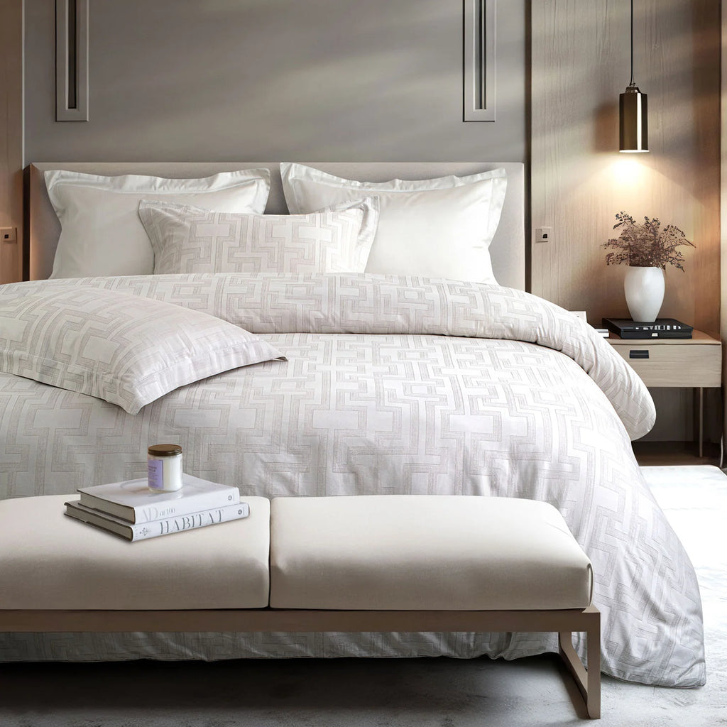 700 TC ITALIAN COUTURE LUXURY BEDSHEET SET 209