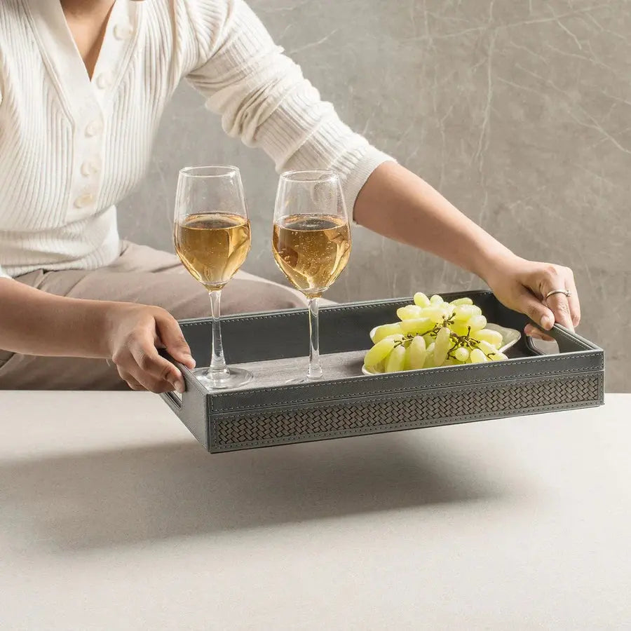 RIGGIANI - Tray SPREAD HOME PROD PVT LTD.