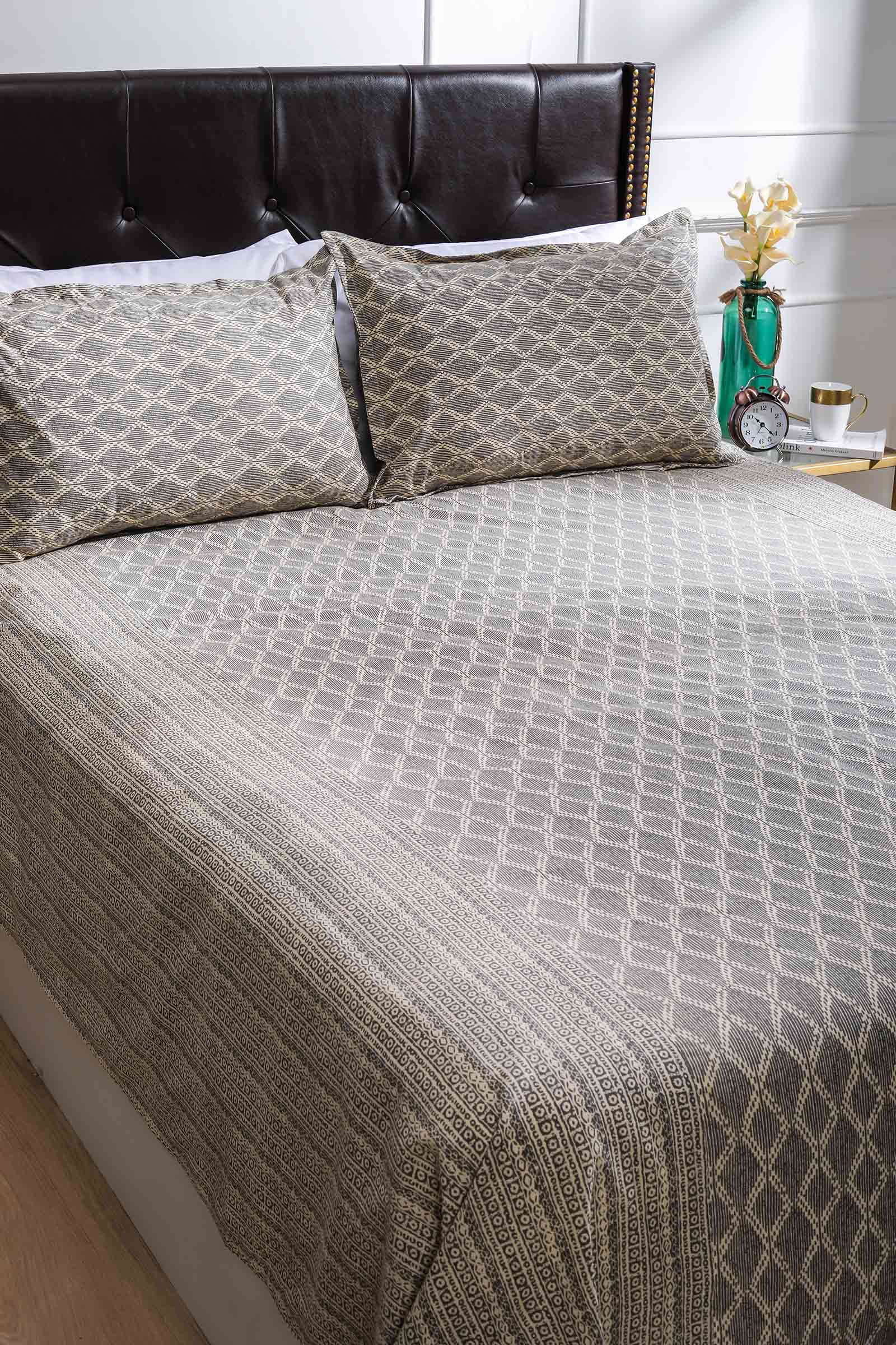 Block Printed Bedsheet Vintage Beige 90 x 108inch - grahsajja