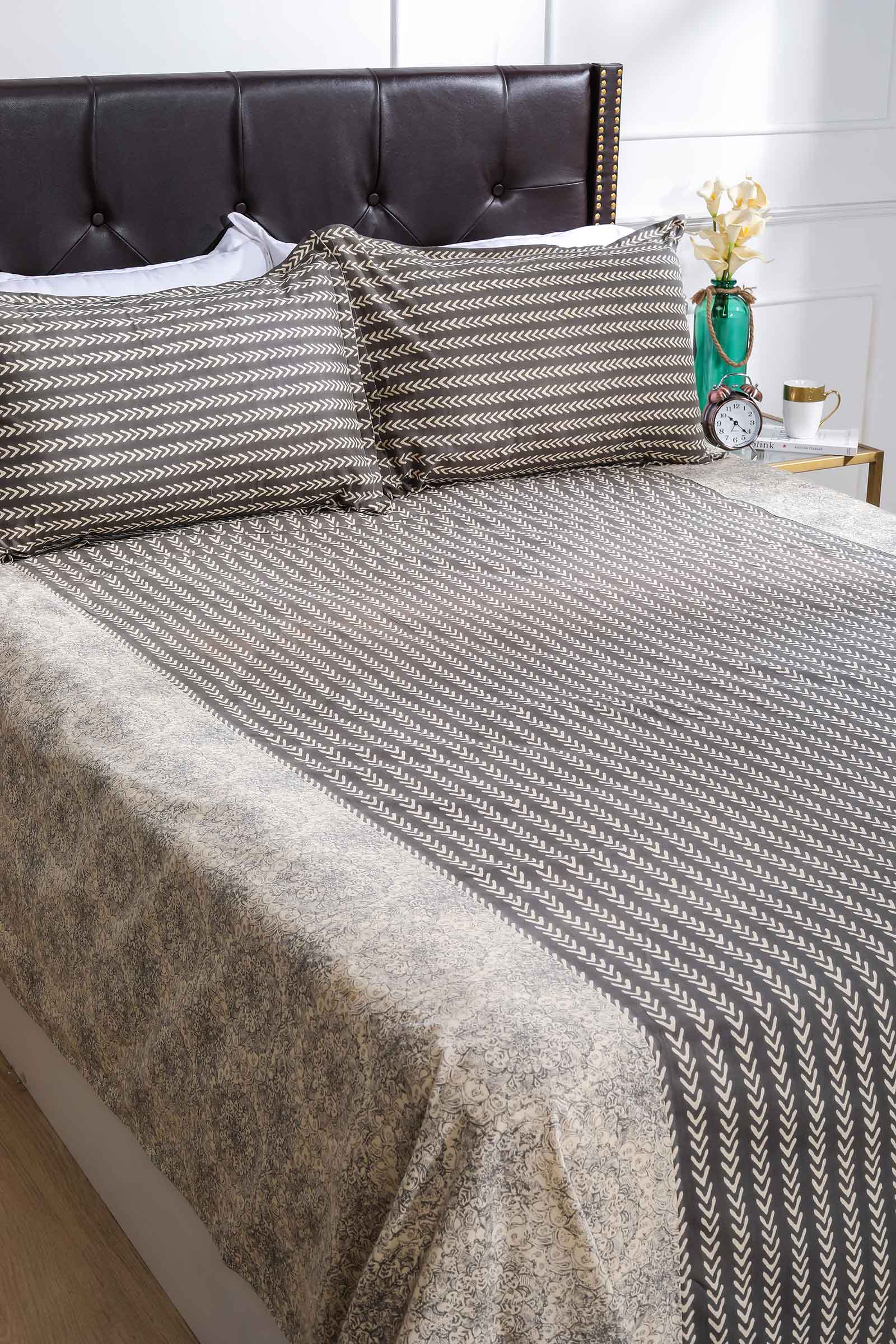 Block Printed Bedsheet Geometric Beige 90 x 108inch - grahsajja