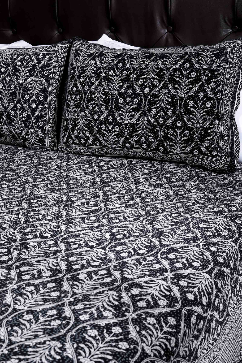 Printed Bedsheet Pastel Jaal Print Black 90 x 108inch - grahsajja