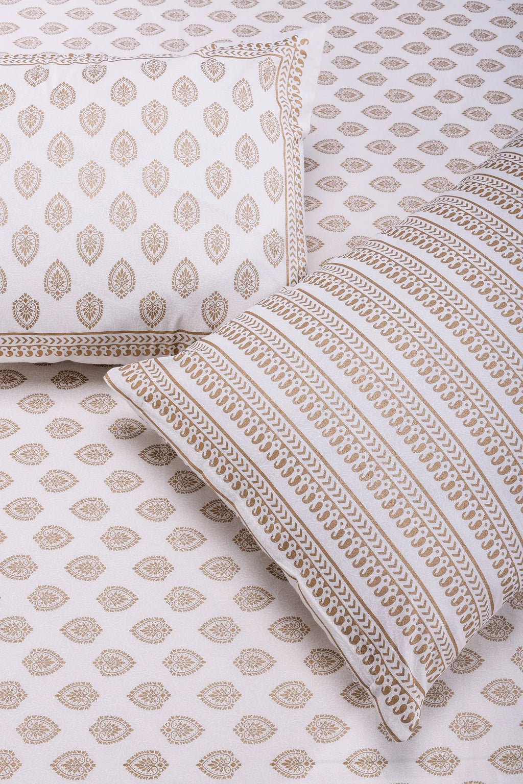 Pastel Jameela Booti White Cotton Bedsheet 90 x 108 in - grahsajja