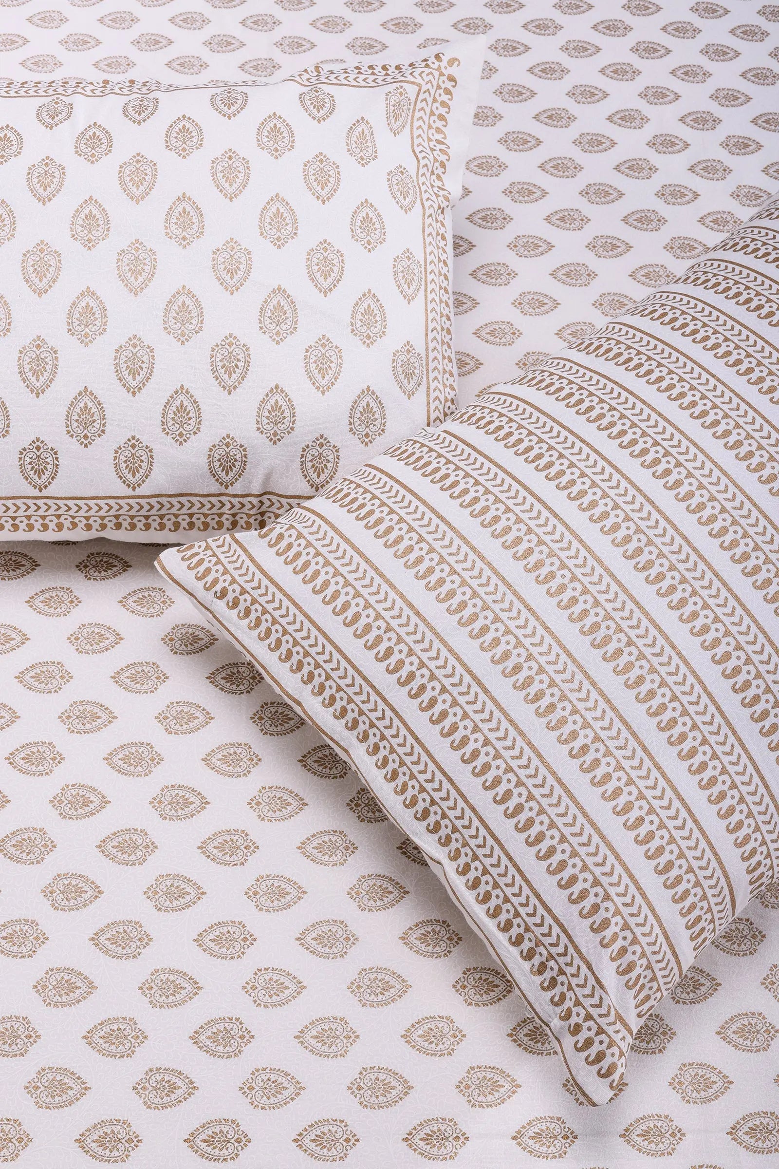 Pastel Jameela Booti White Cotton Bedsheet 90 x 108 in - grahsajja